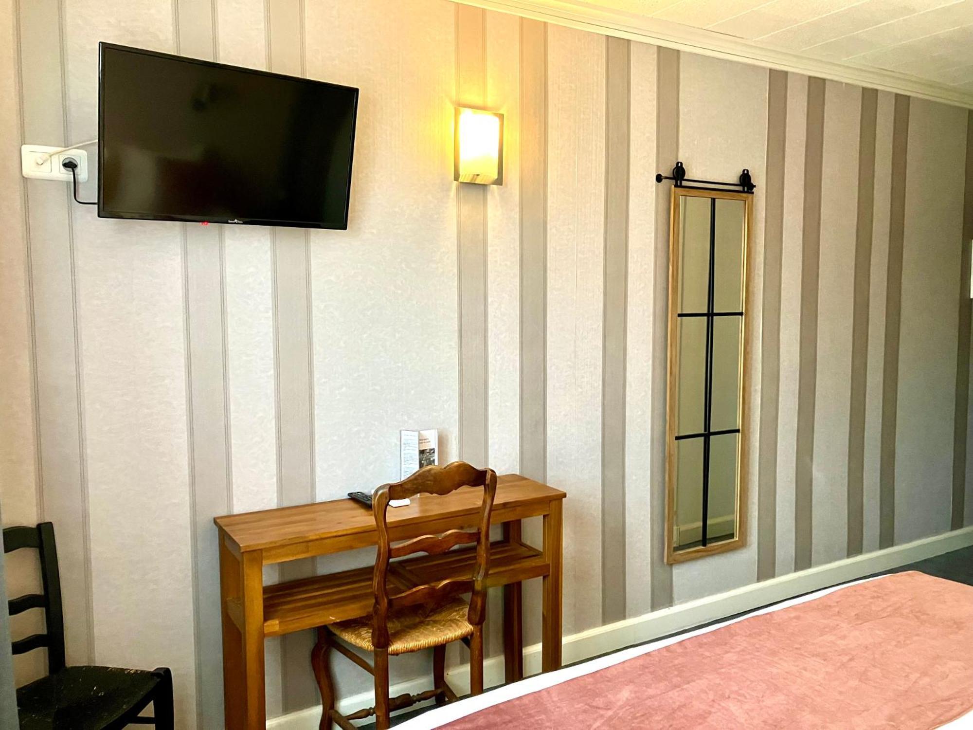 Hotel Lou Marquès Saintes-Maries-de-la-Mer Esterno foto