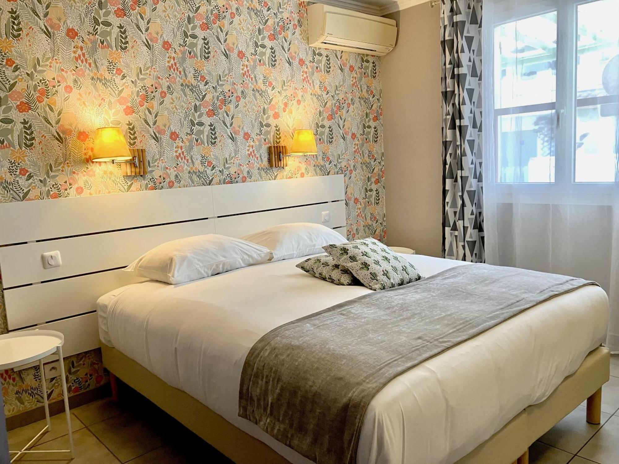 Hotel Lou Marquès Saintes-Maries-de-la-Mer Esterno foto